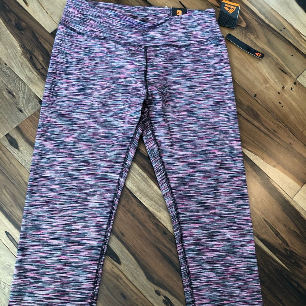 RBX size XL NWT Capri length activewear pants